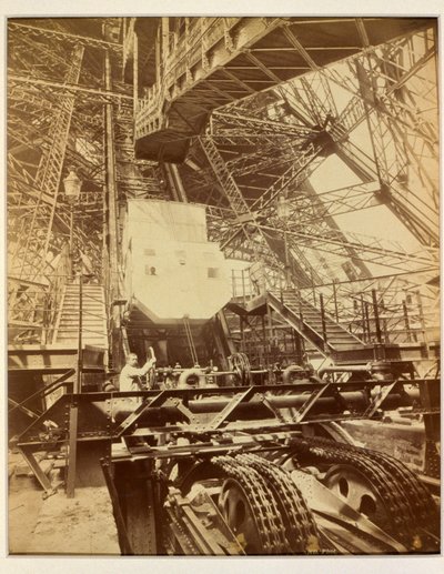 Utrustning för att driva hisssystemet på Eiffeltornet, c.1888 av French Photographer