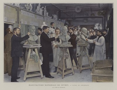 Modelleringskurs på keramikskolan i Sevres porslinsfabrik, Frankrike (färgfoto) av French Photographer