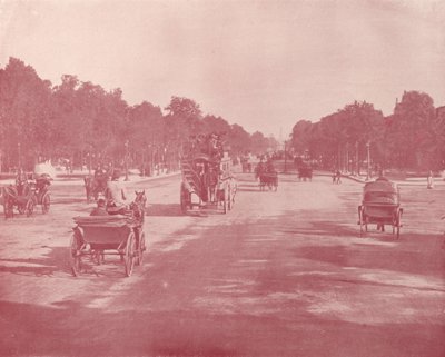 Paris: Avenue Champs Elysees (s/v foto) av French Photographer