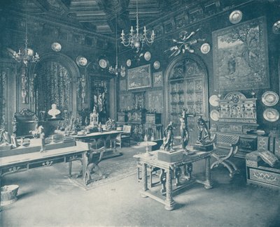 Paris: Bureau of the Musee Spitzer (s/v foto) av French Photographer