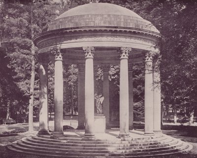 Paris: Kärlekens tempel, Versailles (s/v foto) av French Photographer