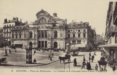 Place du Ralliement, teatern och Chaussee Saint-Pierre, Angers, Frankrike av French Photographer