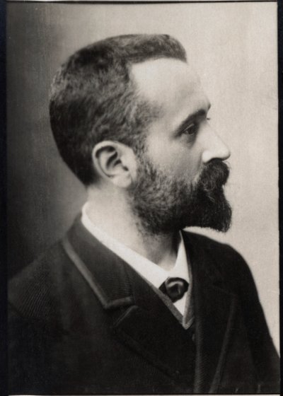 Porträtt av Alphonse Bertillon (1853-1914), fransk polis och biometriforskare. av French Photographer