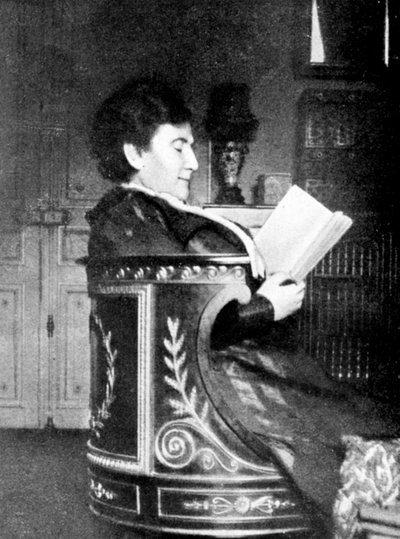 Porträtt av Madame Adrien Proust (mor till Marcel), n.d. v. 1885. av French Photographer