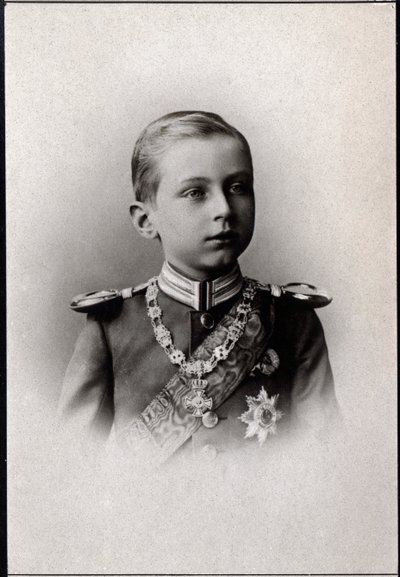 Porträtt av prins Oskar av Preussen (1888-1958). av French Photographer