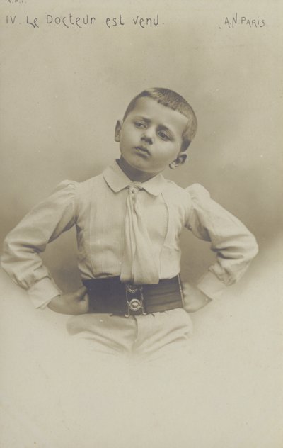 Porträtt av en liten pojke (s/v foto) av French Photographer