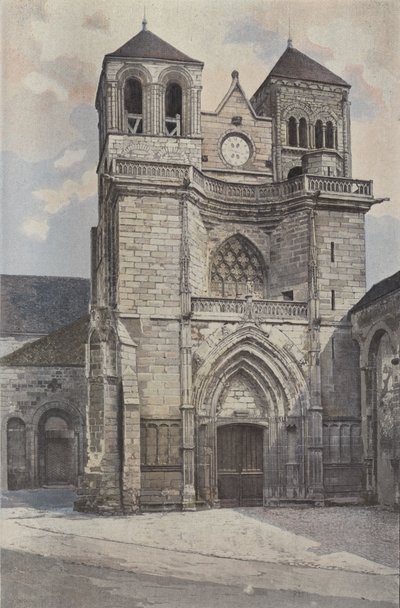 Souvigny, Kyrka, Fasad O av French Photographer