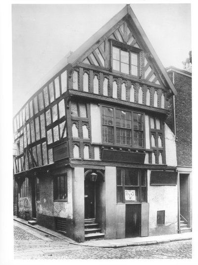 Huset i Bournville, ca 1900 av French Photographer