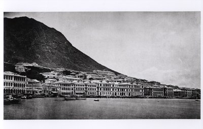 The Praya, Hong Kong, från Illustrations of China and its Inhabitants av J. Thompson, publicerad 1873 av French Photographer