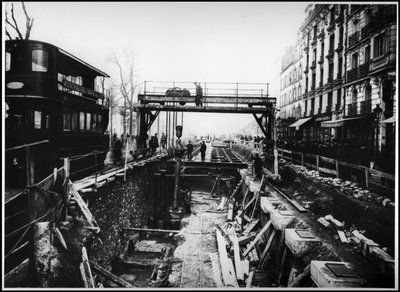 Arbetar för byggandet av tunnelbanan vid Porte d