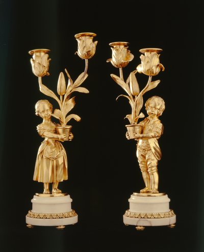 Ett par ormolu kandelabrar (ormolu) av French School