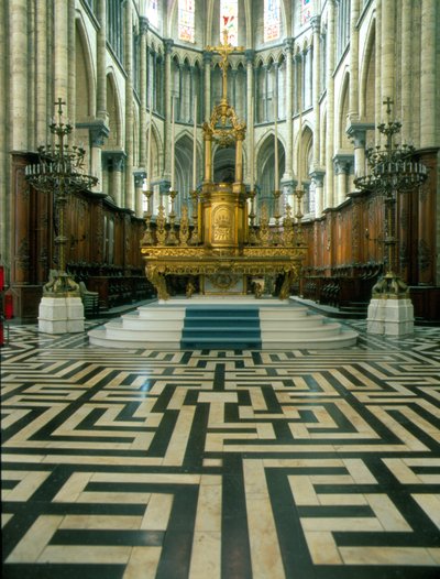 Cathedrale de Saint Omer (Norra 59): Altare och labyrint. av French School