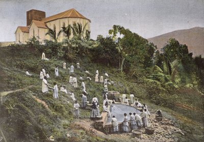Barn i Nya Kaledonien togs till tvättplatsen av Missionssystrarna, graverade av Gillot, sent 1800-tal av French School