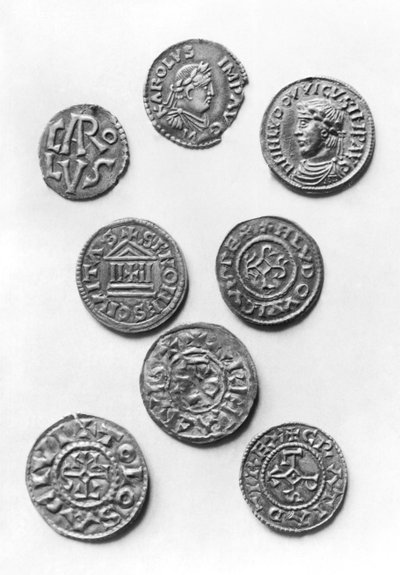 Åtta karolingiska mynt (silver) av French School