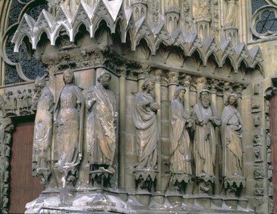 Jambfigurer från vänster sida av centralportalen, västfasad, 1200-1300-tal av French School