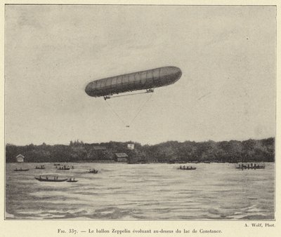 Zeppelinballongen flyger över Bodensjön (gravyr) av French School
