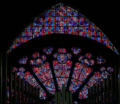 Modernt glas i 1200-talssten av French School