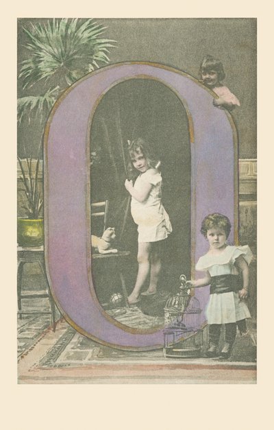 O: Tre barn, en bur av French School