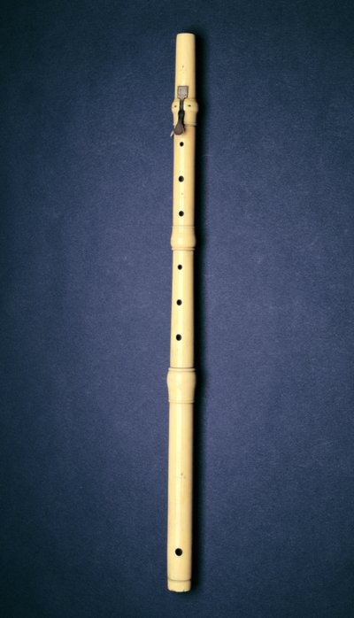 Entangent flöjt, gjord av Naust, Paris, ca 1725 av French School