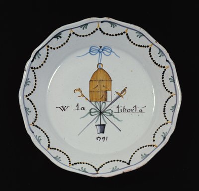 Tallrik med en öppen fågelbur och legenden Vive la Liberte, 1791 (keramik) av French School