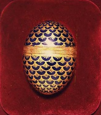 Sevres bonbonniere i form av ett ägg, 1762 (porslin) av French School