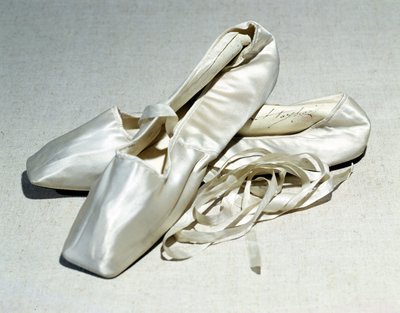 Signerade balettskor som tillhör Maria Taglioni (1804-84) av French School