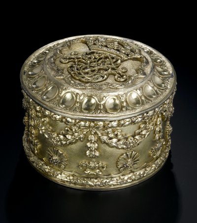 Silverförgylld cirkulär låda med lock från toaletttjänsten Lennoxlove, ägd av Frances Teresa Stewart, hertiginna av Richmond och Lennox: French, Paris, analyserad mellan april och september 1672 av French School