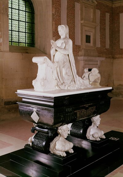 Diane de Poitiers grav (1499-1566) (marmor) av French School