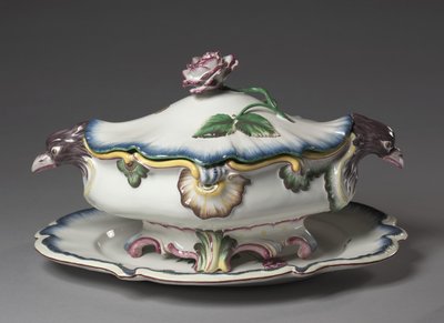 Terrin, tillverkad av Strasbourg Factory, ca 1750 av French School