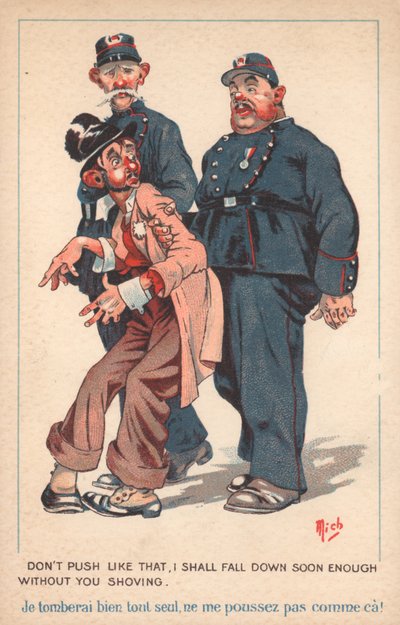 Zwei Polizisten eskortieren einen betrunkenen Mann von French School