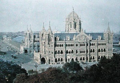 Victoria Terminus, Bombay, graverad av Gillot, c.1910 (färg litho) av French School
