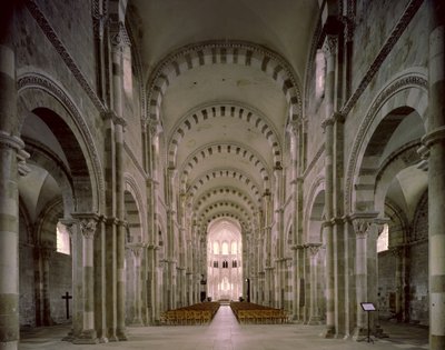 Utsikt över interiören, 1120-50 av French School