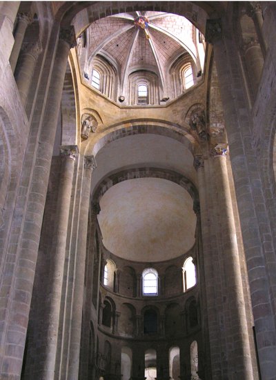 Utsikt över långhuset, c.1050 av French School