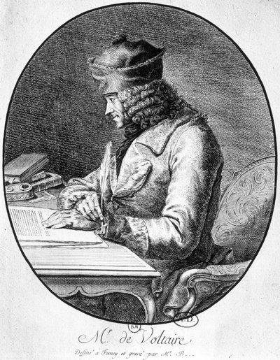 Voltaire vid sitt arbetsbord av French School