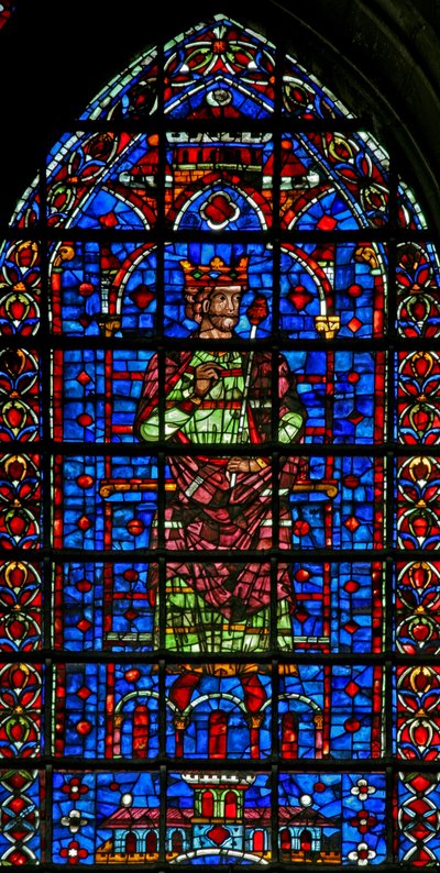 Fönster w127 (övre figur) föreställande en kung av French School