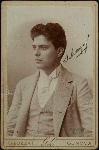Porträtt av kompositören Pietro Mascagni 1863-1945, ca. 1890. av Genova . Photo studio Luzzati