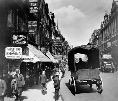 The Strand looking east, Westminster, London, c1910s. av George Davison Reid