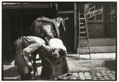 Hovslagare på jobbet med en häst av George Hendrik Breitner