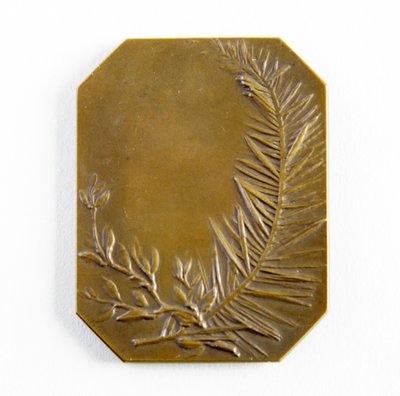 Oktagonal plack (brons) av George James Frampton