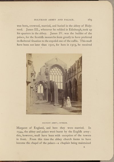 Holyrood Abbey; interiör av George Washington Wilson