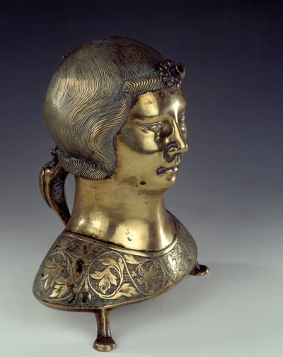 Aquamanile (handfat för att tvätta händerna på prästen under mässan) i guldbrons i form av en ung mans byst. 1300-1325. Från Hildesheim. Sön 0,23x0,19 m Paris, medeltidens nationalmuseum, Thermes de Cluny av German School