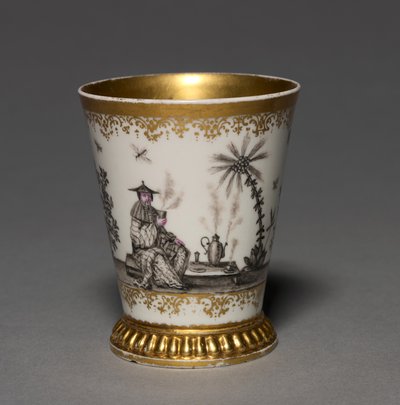 Bägare, tillverkare Meissen Porslinsfabrik, Tyskland, före 1720 (porslin, interiör förgylld) av German School