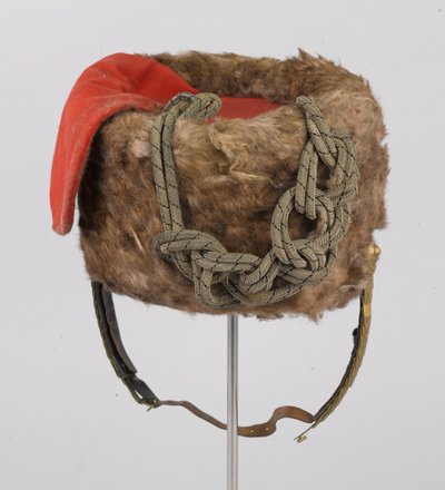 Busby, HKH Hertigen av Connaught, 3:e Zieten Hussars, tyska armén, före 1914. (busby) av German School
