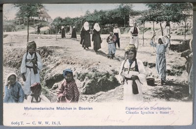 Vykort föreställande unga muslimska kvinnor i Bosnien, 1904 av German School