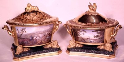 Två terriner från Preussian Dinner Service, Berlin, 1816-19 (porslin & förgylld) (se även 3043 och 68588) av German School