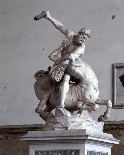 Hercules Killing the Centaur (marmor) (se även 353893-4) av Giambologna