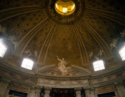 Inuti kupolen, Church of Saint Andrew