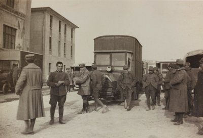 Album "Pictures of War II": Italienska soldater i Gradisca Sagrado, Gorizia, Italien (s/v foto) av Gigliucci Gigliucci