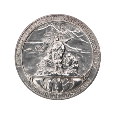 Kungliga Geografiska Sällskapets medalj: Scotts Antarktisexpedition 1902-1904, ca 1904 (silver) av Gilbert Bayes