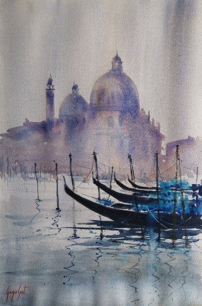 Gondoler i Venedig en dimmig morgon av Giorgio Gosti